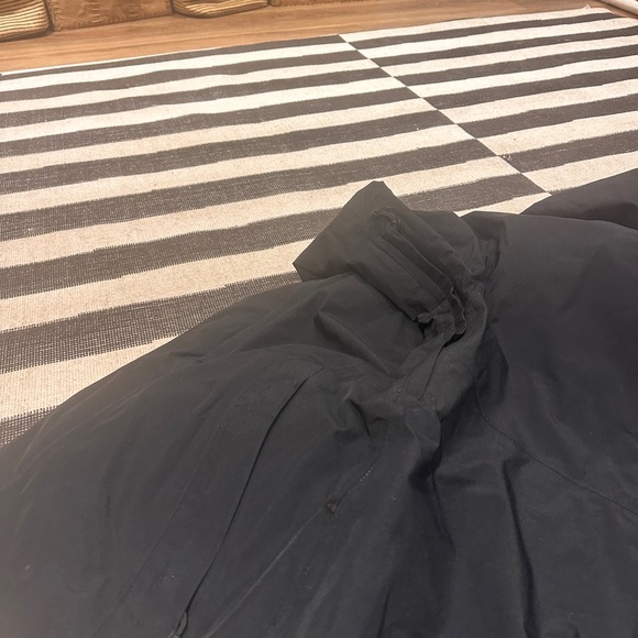 Burton - Picture 8 of 8